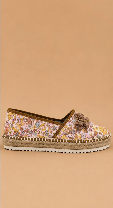 Espadrille Liberty con Mariposa de Ganchillo — Edición Limitada